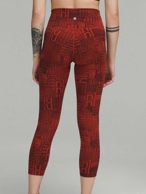 Lululemon Wunder Train High-Rise Crop 23" Lululemon Ombre Red Multi Size 10